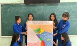 Học sinh xứ Thanh làm bản đồ Việt Nam bằng vật liệu tái chế