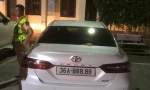 Thanh Hóa: Tài xế lái ô tô mang biển 'ngũ quý 8' vi phạm nồng độ cồn
