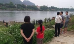 Hai cháu bé đuối nước tử vong, mất tích trên sông Mã
