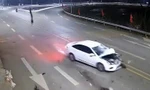 Xe máy đâm trực diện vào đầu ô tô ở Thanh Hóa, 2 thanh niên thương vong