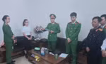 Cựu nữ giáo viên bị bắt vì thường xuyên tung tin sai sự thật lên mạng xã hội