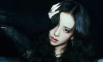 EP "AMORTAGE" - Jisoo: Khi đóa hoa mong manh năm nào đã sẵn sàng bứt phá