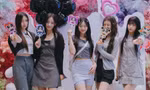 NewJeans "bỏ bùa" fan với cửa hàng quà lưu niệm theo phong cách The Powerpuff Girls