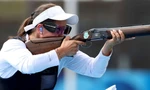 VĐV thể dục dụng cụ vô địch và phá kỷ lục Olympic ở môn... bắn súng