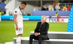 HLV Ancelotti hé lộ lý do Casemiro bất ngờ rời Real, chọn Man United