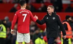 Ronaldo lên tiếng ủng hộ thầy giữa sóng gió bủa vây