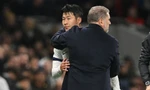 3 tiếng sau khi kết thúc mùa giải, Tottenham và Newcastle phải du hành nửa vòng Trái đất