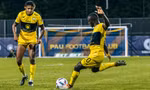 Ngôi sao sáng nhất Pau FC bực bội với đồng đội