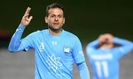 Sau trận thua HAGL, tiền đạo của Sydney FC tuyên bố giải nghệ