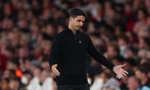 HLV Arteta bực bội vì Arsenal 'biếu không Liverpool 2 bàn'