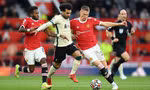 Các trận cầu tâm điểm của Liverpool và MU bị hoãn