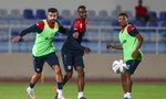 Sợ thua Việt Nam, HLV tuyển Oman bắt học trò tập nặng gấp đôi