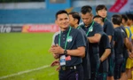 HLV Kiatisuk: 'Người Thái dõi theo đại chiến HAGL và Hà Nội FC' 