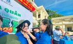 Sinh viên Quảng Ngãi tình nguyện xây dựng nông thôn mới