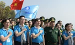 Thiêng liêng lễ chào cờ, hát quốc ca tại A Pa Chải - điểm cực Tây của Tổ quốc