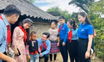 Tuổi trẻ Thủ đô trao tặng 2 ngôi nhà Khăn quàng đỏ cho tỉnh Sơn La