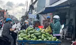 Ngỡ ngàng nhiều trái cây giải nhiệt mùa nóng có giá bằng ly trà đá