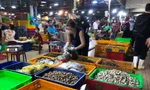 Hải sản trở thành món ăn "đổi vị" ngày Tết