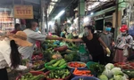 Thực phẩm tại TPHCM lại... nhảy giá