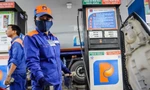 Bộ Công Thương cho rằng, việc giao quyền điều hành giá xăng dầu sẽ do Chính phủ quyết định