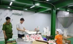 Cơ sở sản xuất dầu ăn, mì chính, hạt nêm giả tuồn hàng vào bếp ăn khu công nghiệp
