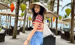 Ác nữ đẹp nhất màn ảnh Hàn Quốc khoe dáng ở Đà Nẵng
