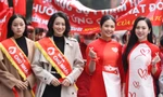 Hoa hậu Ngọc Hân cùng dàn Á hậu diễu hành, giao lưu tại sự kiện Chủ Nhật Đỏ