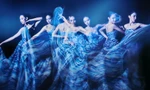 Hoa hậu Thùy Tiên đẹp ma mị trong BST mới nhất của NTK Lê Thanh Hòa