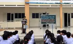 Nữ sinh tố nhà trường xử ép, "xin không bao giờ cắp sách đến trường" bị đình chỉ học 7 ngày