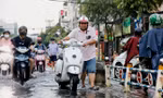 Cảnh báo mưa lớn kèm gió giật mạnh tại TPHCM