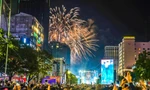 TPHCM bắn pháo hoa 15 phút đêm giao thừa Tết Ất Tỵ 2025