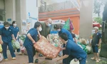 Hành trình đưa nông sản đến tận tay bà con nghèo ở tâm dịch TPHCM