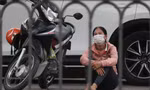 Trăm ngàn nỗi lo trên vai phụ huynh TP.HCM: Lo con chỗ ăn chỗ nghỉ, lo phòng dịch cho con