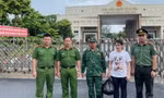 Bắt giữ đối tượng Lý Thị Lan tại cửa khẩu Hà Tiên, tỉnh Kiên Giang. 