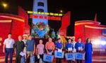 Thế hệ trẻ Lạng Sơn ghi nhớ, tặng quà tri ân gia đình thương binh, liệt sỹ, người có công -Ảnh: Duy Chiến 
