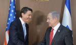 Đại sứ Mỹ Amos Hochstein và Thủ tướng Israel Benjamin Netanyahu. (Ảnh: CNN)