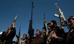 Các tay súng của lực lượng Houthi ở Yemen. (Ảnh: AP)