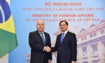 Bộ trưởng Ngoại giao Bùi Thanh Sơn và người đồng cấp Brazil Mauro Vieira trong cuộc gặp ngày 10/4. (Ảnh: Mofa)
