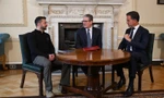 Tổng thống Ukraine Volodymir Zelensky trong cuộc gặp Thủ tướng Anh Keir Starmer và Tổng thư ký NATO Mark Rutte ngày 10/11. (Ảnh: EPA)