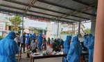 Ngành Y tế Đắk Lắk lấy mẫu xét nghiệm hàng trăm người liên quan đến ca mắc COVID-19