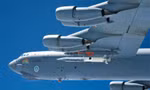 Vũ khí siêu thanh của Mỹ được thả từ máy bay ném bom B-52. (Ảnh: Không quân Mỹ)