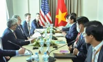 Hai đoàn Việt - Mỹ gặp gỡ bên lề Hội nghị Bộ trưởng Ngoại giao ASEAN và các hội nghị liên quan ngày 5/8. (Ảnh: Mofa)