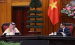 Thủ tướng Phạm Minh Chính tiếp Bộ trưởng Ngoại giao Ả-rập Xê-út ngày 17/3. (Ảnh: Mofa)