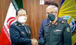 Tham mưu trưởng các lực lượng vũ trang Iran Mohammad Bagheri trong cuộc gặp Bộ trưởng Quốc phòng Trung Quốc Ngụy Phượng Hòa. (Ảnh: EPA)