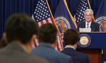 Chủ tịch Fed Jerome Powell phát biểu trong cuộc họp thông báo về tăng lãi suất. (Ảnh: Reuters)