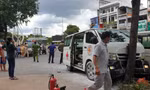 Cảnh sát vây bắt kẻ nghi ngáo đá 'trộm' xe cấp cứu bỏ chạy gây náo loạn