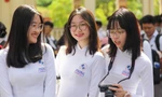 Nét đẹp tinh khôi của nữ sinh TPHCM ngày khai giảng