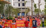 Cư dân chung cư nhiều lần xuống đường đòi quyền lợi được cấp sổ đỏ