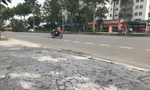 Hà Nội: Mới dùng đã vỡ nát, cần xem lại chủ trương lát đá vỉa hè