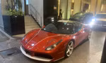 Siêu xe Ferrari 488 GTB tái xuất sau hơn một năm tông đổ cây tại Hà Nội